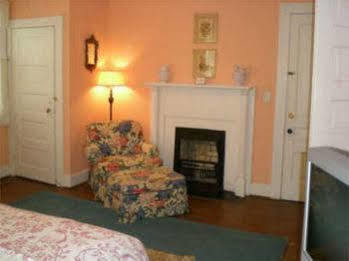Oak Manor Inn Hartsville Buitenkant foto