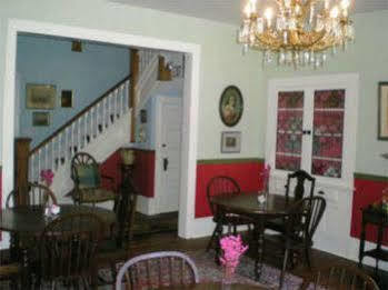 Oak Manor Inn Hartsville Buitenkant foto