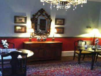 Oak Manor Inn Hartsville Buitenkant foto