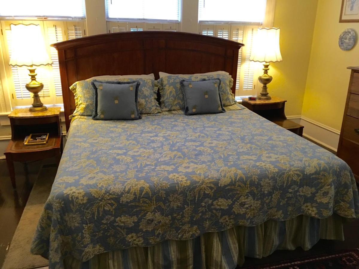 Oak Manor Inn Hartsville Buitenkant foto